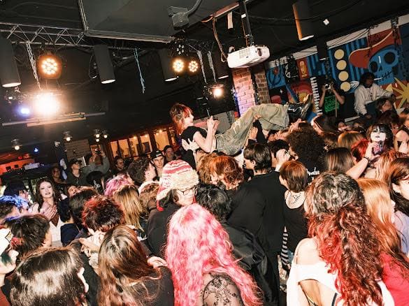 640132384 1631581208461465 1146426424087088416 N 2 (ROCKING4DOLLARS)