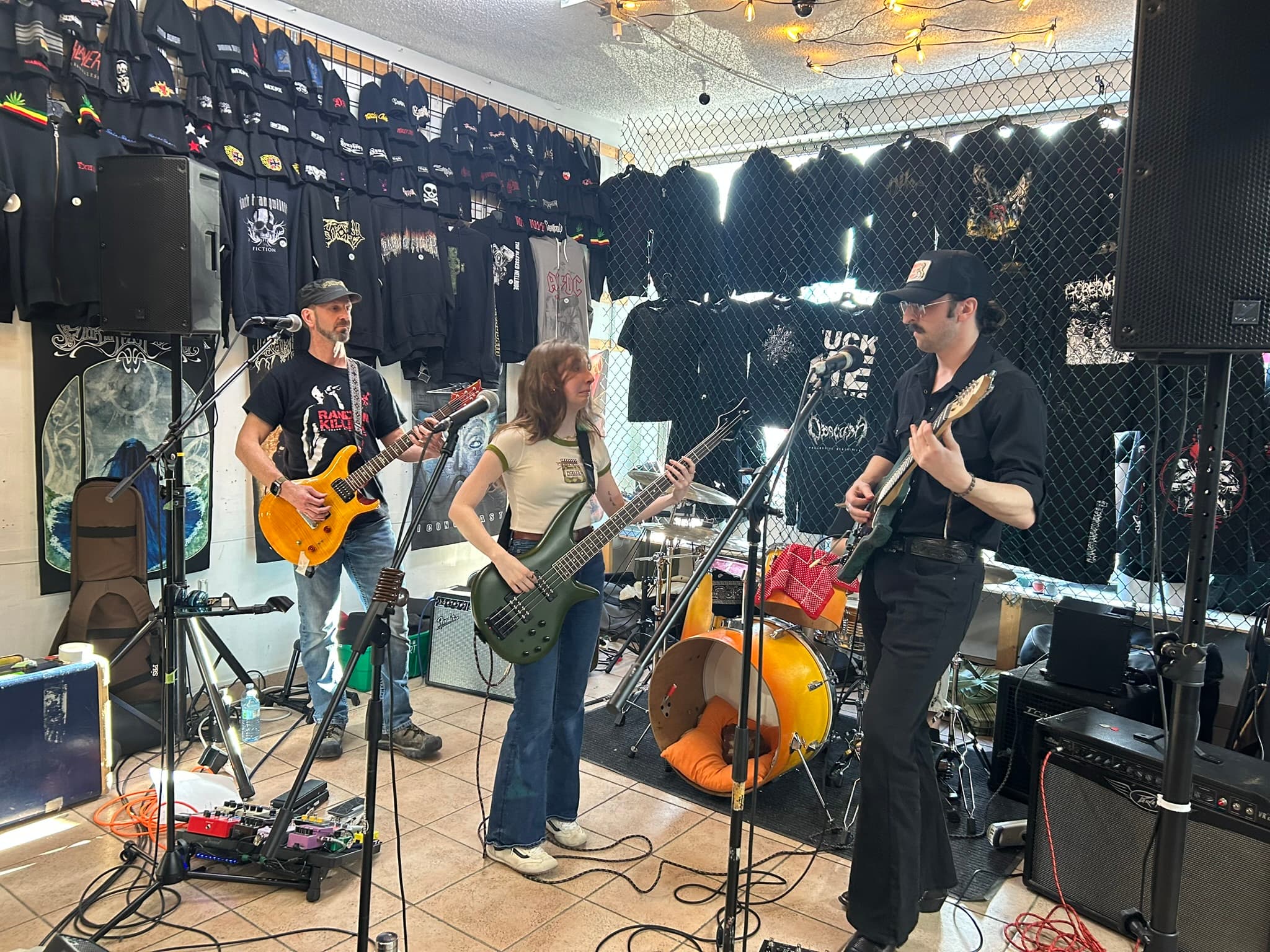 IMG 3449 (Rock Shop)