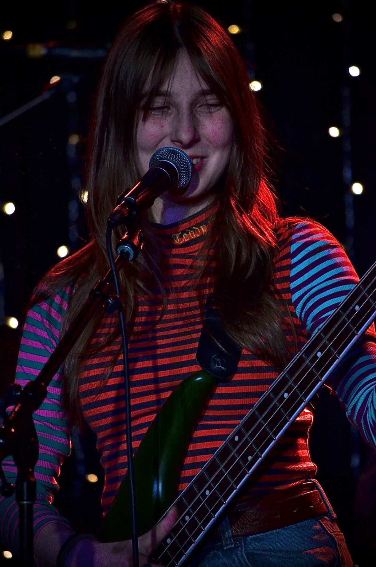 32B95BBA FE39 4730 9081 34DE53367D8D (Rec Room)